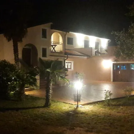 Fabris Tatil Evi *